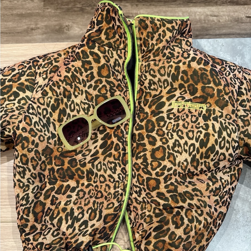 I am Gia - Leopard puffer jacket